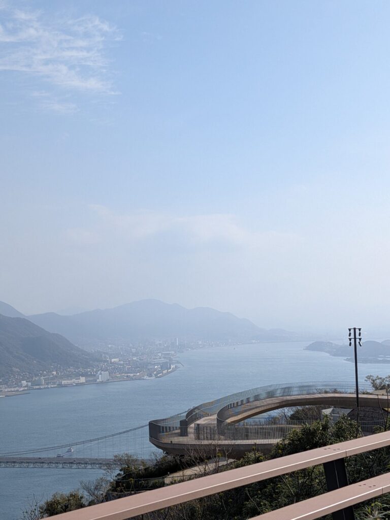 火の山展望台から見下ろす関門海峡